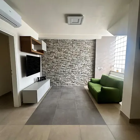 La Casina Di Simone & Alba, Garden & Bbq * Βιαρέτζιο