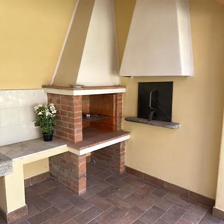 Διαμέρισμα La Casina Di Simone & Alba, Garden & Bbq Βιαρέτζιο